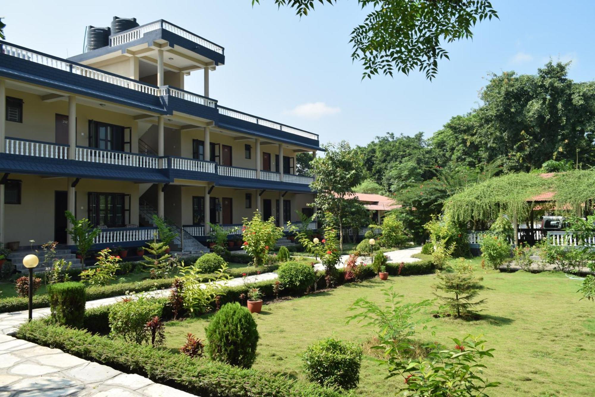 Chitwan Village Resort Саураха Номер фото