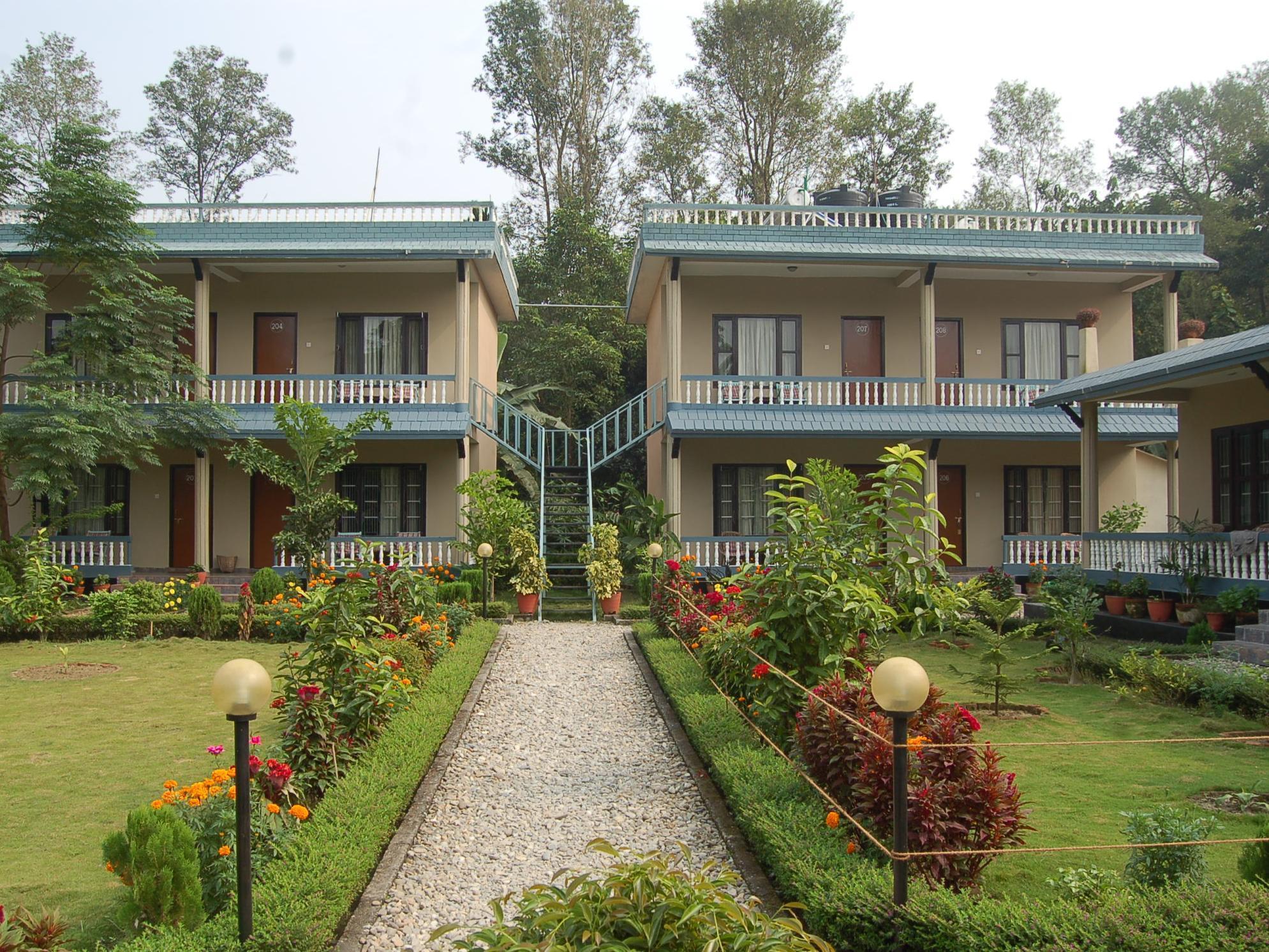 Chitwan Village Resort Саураха Экстерьер фото